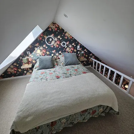 Gite L'Anglais, Appartement Prive En Duplex Avec Acces Jacuzzi A 10Min Des Plages Lanhouarneau Exterior foto