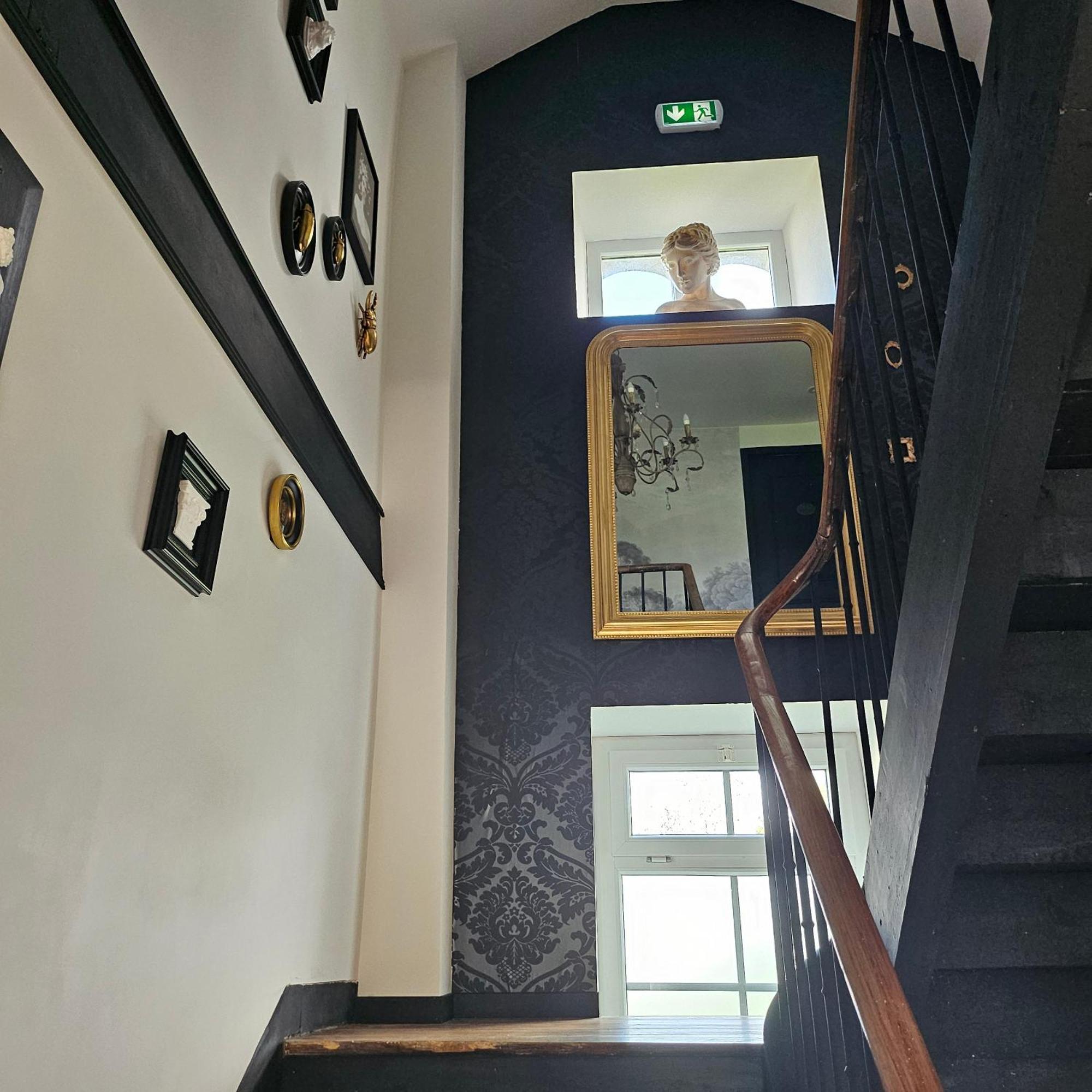 Apartamento L'anglais, Prive En Duplex Avec Acces Jacuzzi A 10min Des Plages